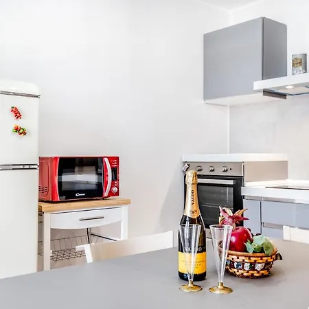 公寓 Bbhome Penthouse Bright And Elegant Metro Conca D'oro