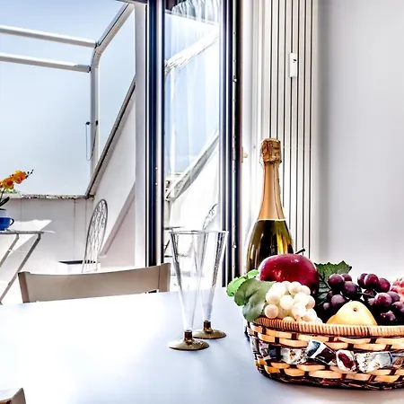 Bbhome Penthouse Bright And Elegant Metro Conca D'oro