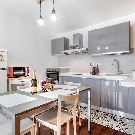 Bbhome Penthouse Bright And Elegant Metro Conca D'oro